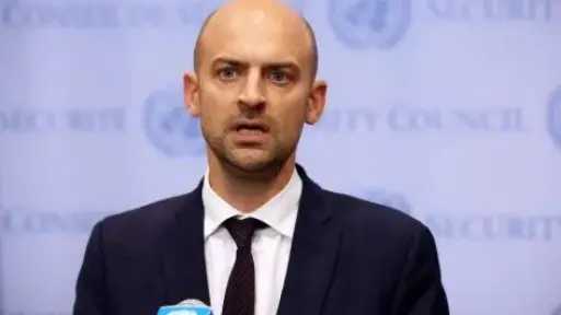 وزير الخارجية الفرنسي: باريس تؤيد حل الدولتين وتدعو إلى انتخابات فلسطينية