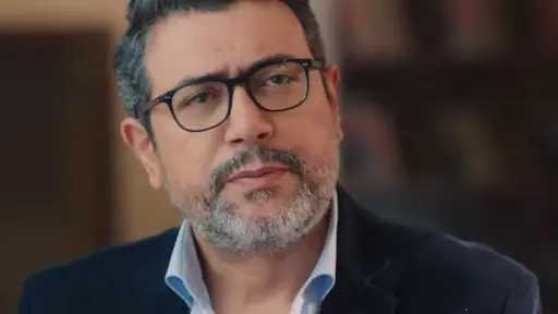 أحمد وفيق: اتحاربت في بداياتي الفنية واضطررت للهروب 4 سنوات