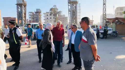محافظ الدقهلية يجري جولة مفاجئة بموقف سيارات جديلة... محافظ الدقهلية يجري جولة مفاجئة بموقف سيارات جديلة بالمنصورة للتأكد من توافر وسائل النقل للمواطنين