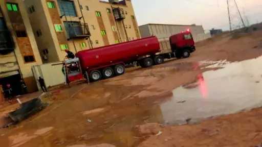 حريق داخل مصنع بلاستيك من 4 طوابق بالعاشر... حريق داخل مصنع بلاستيك من 4 طوابق بالعاشر من رمضان.. و5 سيارات إطفاء للسيطرة عليه
