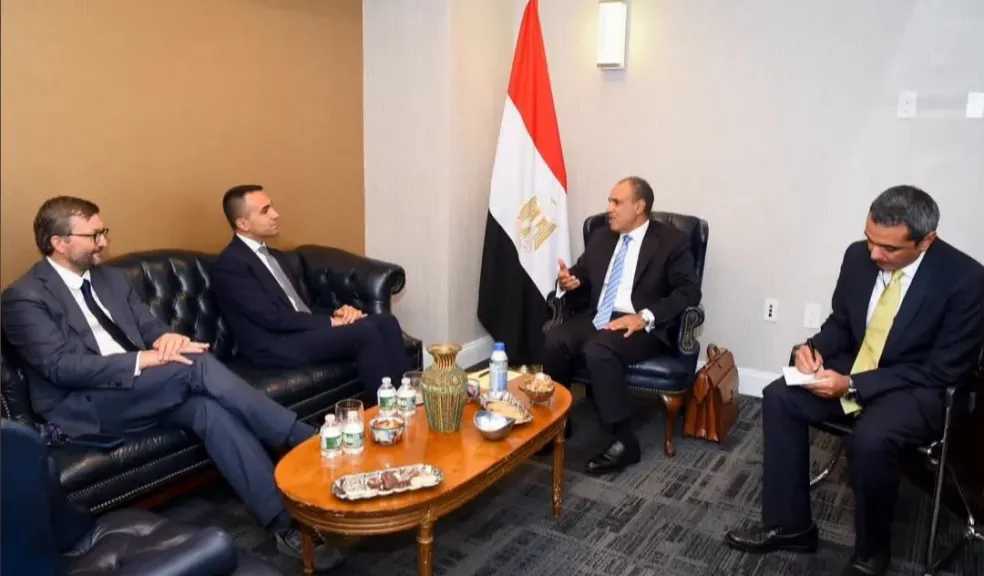 وزير الخارجية يلتقي بالمبعوث الأوروبي الخاص لمنطقة الخليج