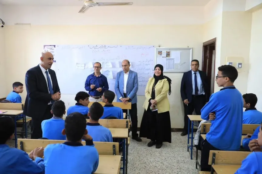 جولة محافظ المنيا ووزير التعليم 