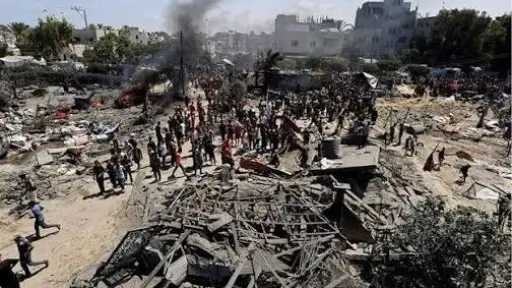 شهيد ومصابون بقصف الاحتلال وسط مدينة خان يونس شهيد ومصابون بقصف الاحتلال وسط مدينة خان يونس