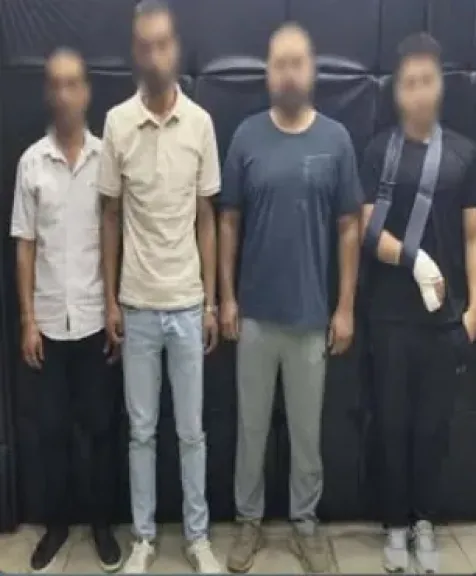 المتهمين 