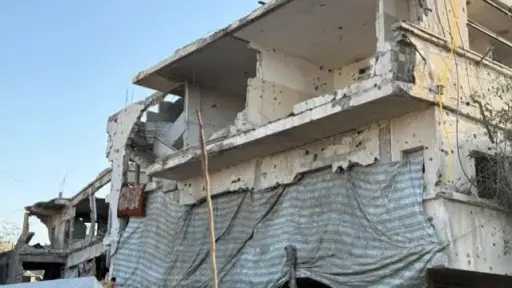 بيوت آيلة للسقوط.. سكان غزة بين خطر الانهيار... بيوت آيلة للسقوط.. سكان غزة بين خطر الانهيار وغياب البدائل