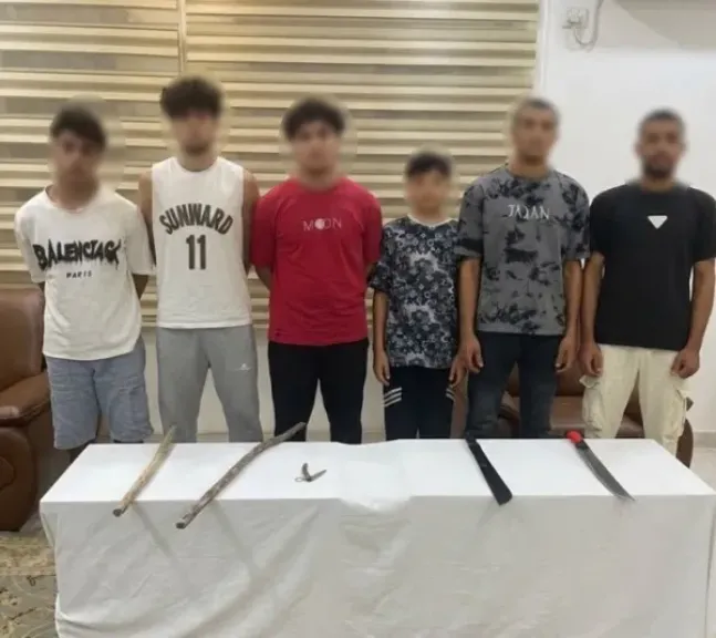 المتهمين 