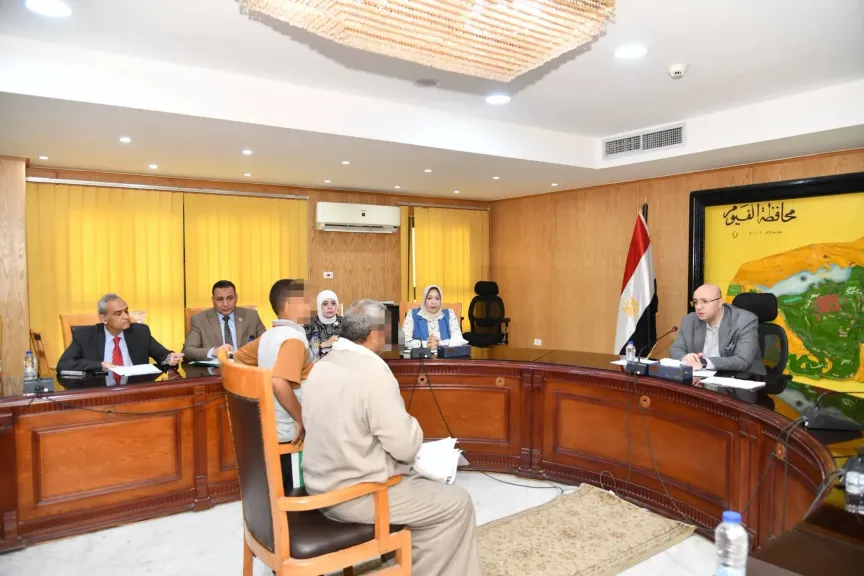لقاء محافظ الفيوم مع المواطنين