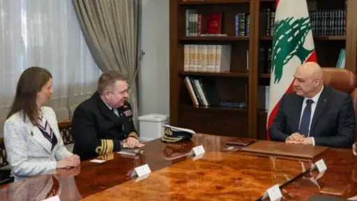 مستشار الدفاع البريطاني يجدد دعم بلاده للبنان والجيش... مستشار الدفاع البريطاني يجدد دعم بلاده للبنان والجيش خلال لقائه جوزف عون