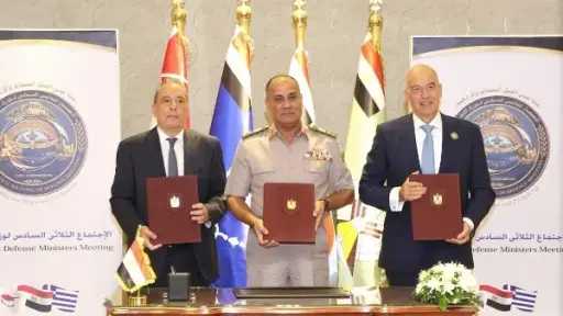 مصر تستضيف الاجتماع الثلاثي لوزراء دفاع «مصر واليونان... مصر تستضيف الاجتماع الثلاثي لوزراء دفاع «مصر واليونان وقبرص» لتعزيز الأمن بشرق المتوسط