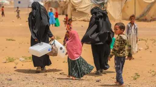 مفوض حقوق الإنسان: المدنيون يتحملون العبء الأكبر للقتال... مفوض حقوق الإنسان: المدنيون يتحملون العبء الأكبر للقتال في اليمن