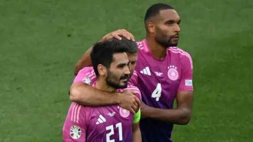 ضربة موجعة لألمانيا.. إصابة هافيرتز وموسيالا واستبعادهما من... ضربة موجعة لألمانيا.. إصابة هافيرتز وموسيالا واستبعادهما من المعسكر