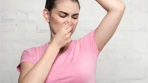 طرق طبيعية لتقليل رائحة العرق طرق طبيعية لتقليل رائحة العرق