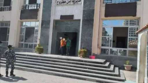 مصدر أمني يكشف ملابسات إعادة تداول فيديو قديم... مصدر أمني يكشف ملابسات إعادة تداول فيديو قديم عن وفاة محتجز بمطروح