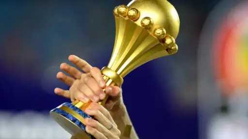 سفير مصر في جنوب السودان يكشف درجة الحرارة خلال مباراة الفراعنة