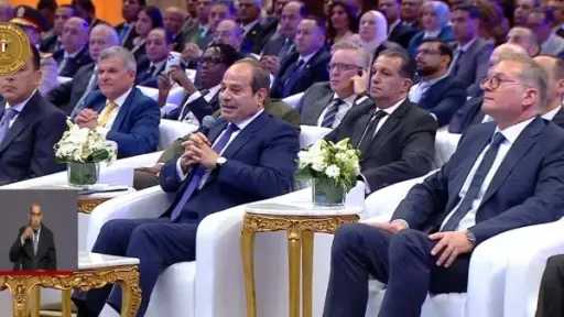 الرئيس السيسي: الدولة ملتزمة بإنجاح استثمارات الشركات العاملة... الرئيس السيسي: الدولة ملتزمة بإنجاح استثمارات الشركات العاملة في مصر