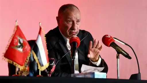 الخطيب يستقبل رئيس الاتحاد العربي للكرة الطائرة بمقر... الخطيب يستقبل رئيس الاتحاد العربي للكرة الطائرة بمقر الأهلي في الجزيرة