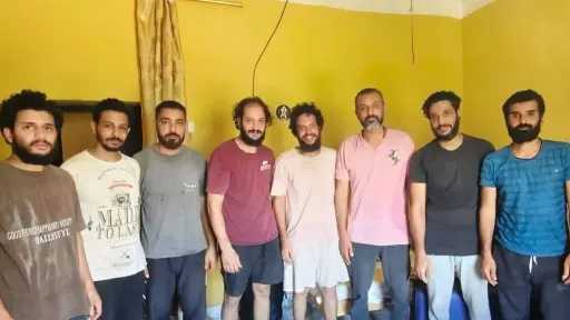 الإفراج عن البحارة المصريين المختطفين على متن سفينة في الصومال