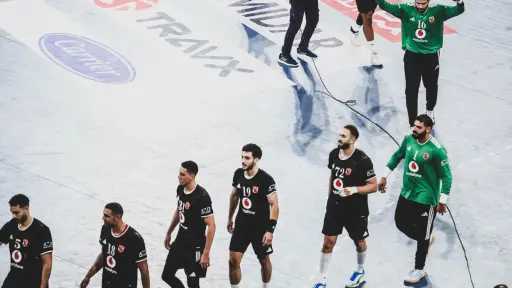 رجال يد الأهلي يواجه الزمالك على برونزية كأس... رجال يد الأهلي يواجه الزمالك على برونزية كأس العالم للأندية