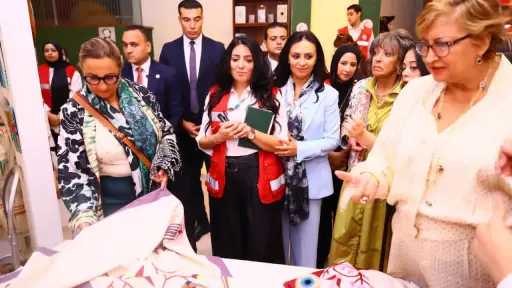التضامن تستقبل مجلس سيدات الأعمال العرب: الهلال الأحمر قدم مليون طن مساعدات لغزة