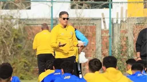 خالد جلال: الزمالك يصنع المستحيل حاليًا.. والإسماعيلي «ذُبح»... خالد جلال: الزمالك يصنع المستحيل حاليًا.. والإسماعيلي «ذُبح» تحكيميًا ولم يهبط فنيًا
