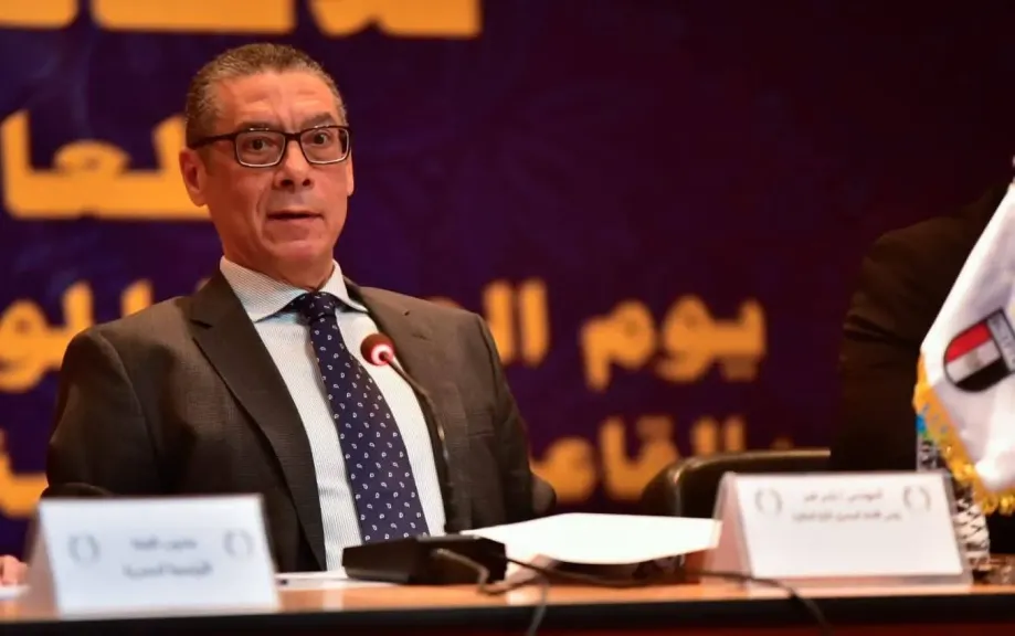 ياسر قمر