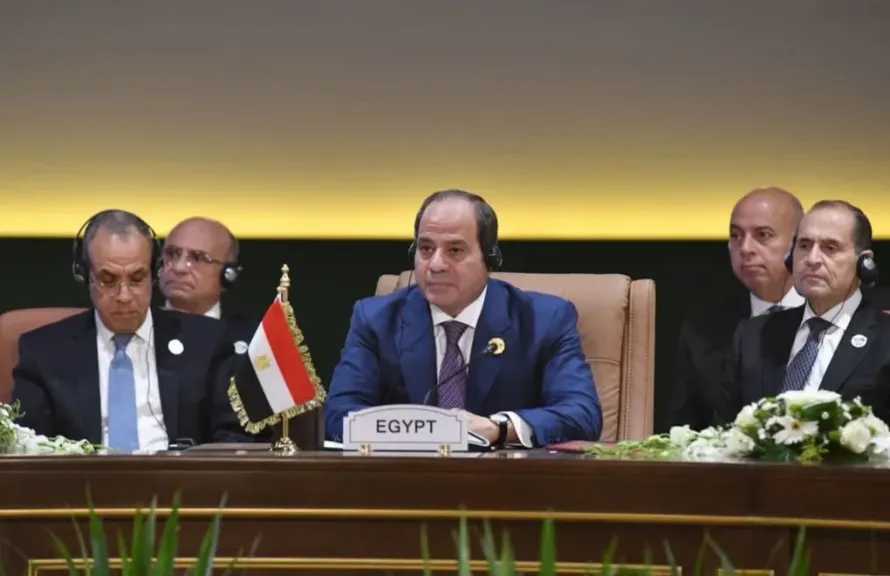 الرئيس السيسي يستضيف مأدبة غداء تكريما لرؤساء الدول والوفود الأفريقية المشاركة بالاجتماع التنسيقي الثامن لمنتصف العام للاتحاد الأفريقي