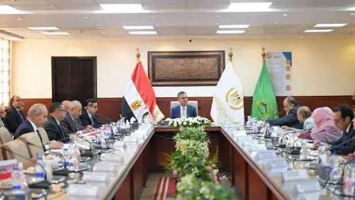 وزير التموين يوجه بتأمين احتياطي آمن من السلع الأساسية ومتابعة مخزونات الأقماح