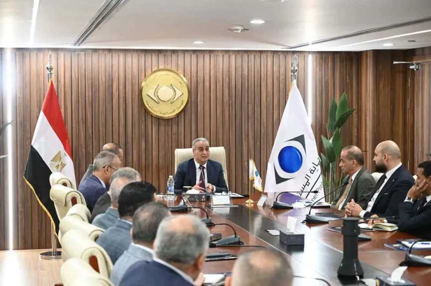 رئيس حماية المستهلك يوجه بتكثيف الرقابة والوصول لمصادر المخالفات