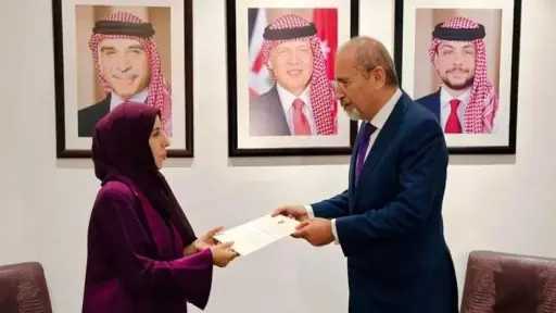 وزيرة خارجية اليمن تجري مباحثات مع الصفدي وتسلمه رسالة لملك الأردن
