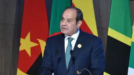 الرئيس السيسي يعقد قمة رباعية بالعلمين مع رؤساء... الرئيس السيسي يعقد قمة رباعية بالعلمين مع رؤساء إريتريا والصومال والسودان لبحث أمن القرن الأفريقي والبحر الأحمر