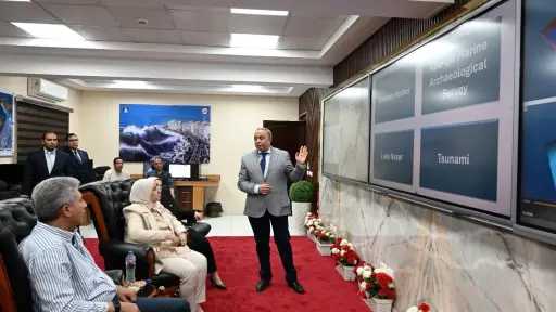 وزير السياحة يبحث مع علوم البحار توظيف الآثار الغارقة وإنشاء ميناء شرقي جديد بالإسكندرية