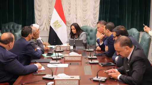 وزيرة التضامن الاجتماعي تلتقي عددًا من أعضاء مجلس... وزيرة التضامن الاجتماعي تلتقي عددًا من أعضاء مجلس النواب وتوجه بسرعة بحث وحل مشكلاتهم