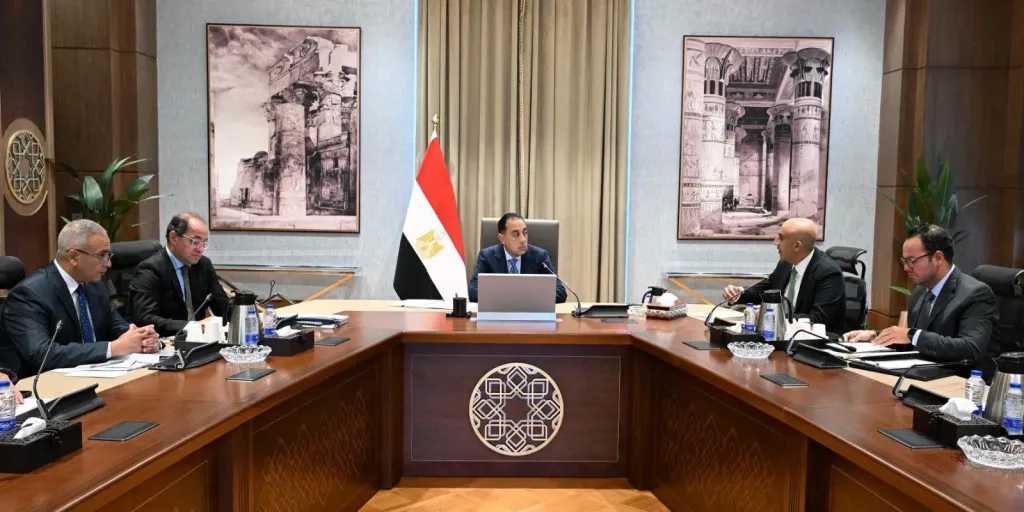رئيس الوزراء يستعرض الحوافز المستدامة لتشجيع القطاع الخاص على إدارة مدارس التكنولوجيا التطبيقية