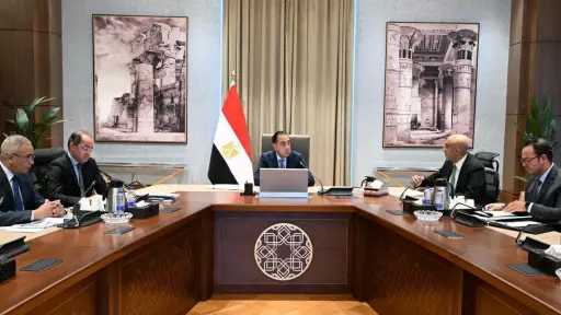 رئيس الوزراء يستعرض الحوافز المستدامة لتشجيع القطاع الخاص على إدارة مدارس التكنولوجيا التطبيقية
