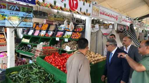 محافظ الدقهلية يتفقد المعرض الدائم للسلع الغذائية بالمنصورة