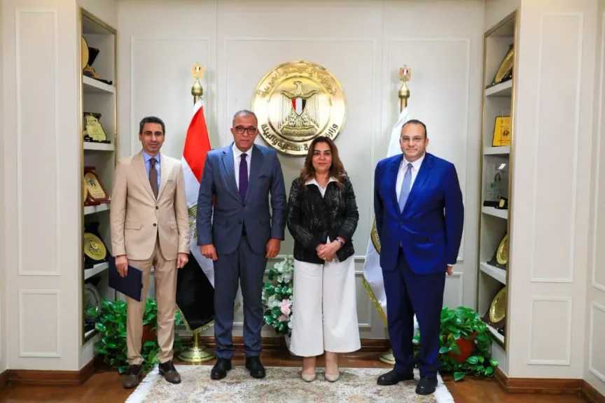 وزيرة التنمية المحلية والبيئة ورئيس معهد التخطيط القومي يشهدان توقيع بروتوكول تعاون مشترك