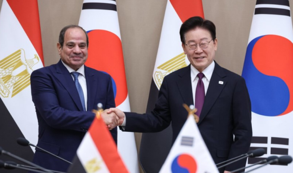 الرئيس السيسي ونظيره الكوري
