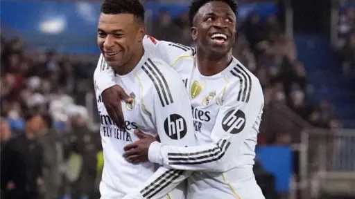 حقيقة الخلافات بين لاعبي ريال مدريد قبل مواجهة فياريال في الدوري الإسباني