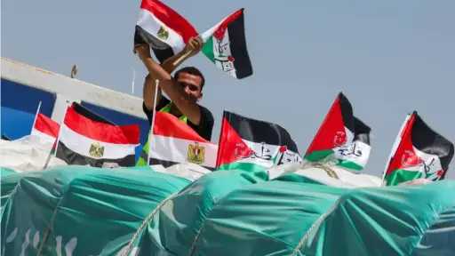 أستاذ علوم سياسية: التحركات المصرية لتخفيف معاناة غزة تأتي في توقيت حرج