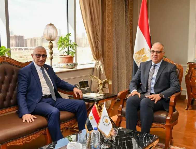 وزير الري ومحافظ شمال سيناء يبحثان موقف المشروعات المائية بنطاق محافظة شمال سيناء