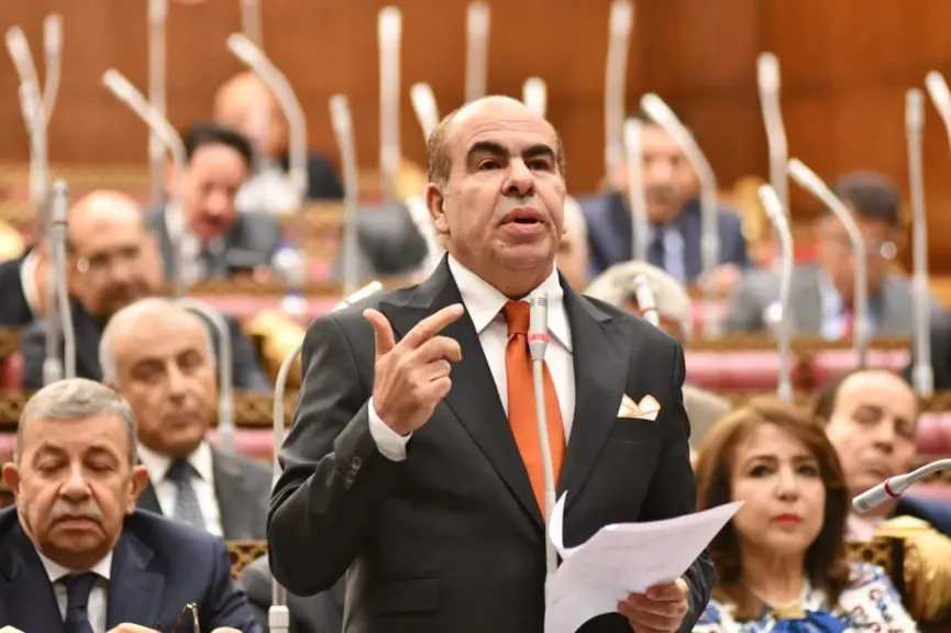 الهضيبي يقدم طلب إحاطة بشأن غموض معايير التقييم والمفاضلة بالدفعة الخامسة من مسابقة الـ30 ألف معلم