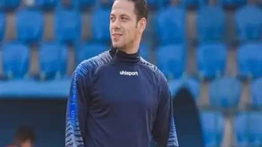 تجاوز بطاقاته الحمراء كلاعب.. الطرد يُبعد مدرب الزمالك... تجاوز بطاقاته الحمراء كلاعب.. الطرد يُبعد مدرب الزمالك من جديد