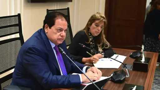 أبو العينين في الاجتماع الأول لبرلمانية الجبهة الوطنية:... أبو العينين في الاجتماع الأول لبرلمانية الجبهة الوطنية: المواطن على رأس أولوياتنا