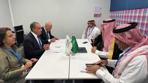 وزير الخارجية يلتقي الرئيس التنفيذي للصندوق السعودي للتنمية وزير الخارجية يلتقي الرئيس التنفيذي للصندوق السعودي للتنمية