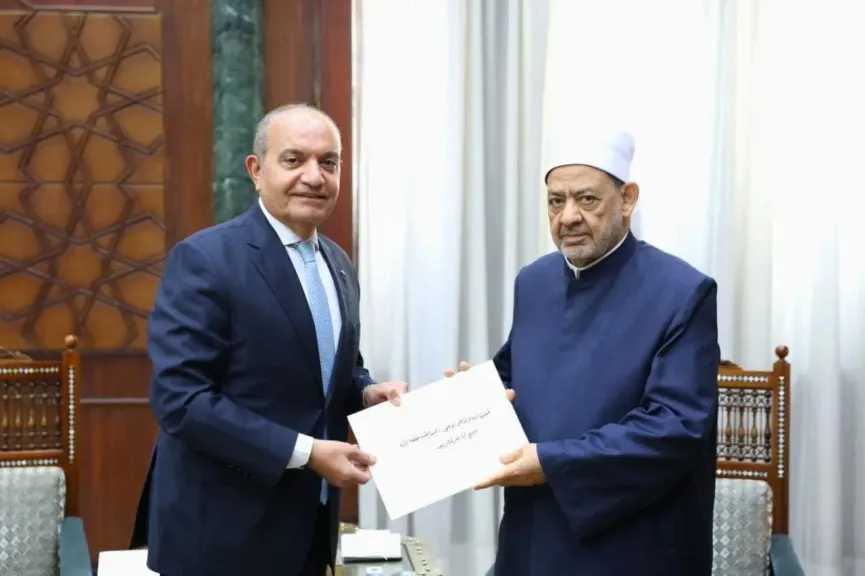 شيخ الأزهر يتلقى دعوة رسمية للانضمام إلى مجلس أمناء الوقف الهاشمي للقدس