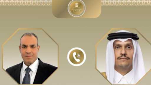 وزير الخارجية يناقش  هاتفيا مع نظيره القطري علاقات التعاون بين البلدين والتنسيق بشأن التطورات الإقليمية