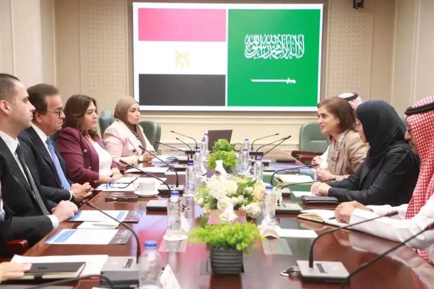 وزير الصحة يستقبل المدير الإقليمي لمنظمة الصحة العالمية لشرق المتوسط والمرشحة لمنصب المدير العام