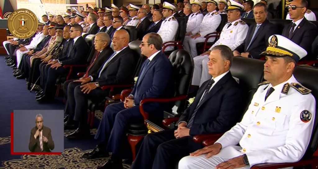 الرئيس السيسي يشهد عددا من العروض التي قدمها طلاب وطالبات أكاديمية الشرطة