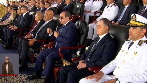 الرئيس السيسي: القوات المسلحة والشرطة يمثلان جناحين أساسيين لتحقيق الأمن والاستقرار