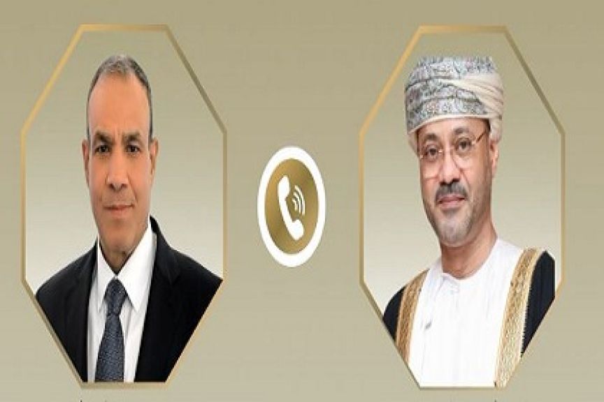 وزير الخارجية ونظيره العماني